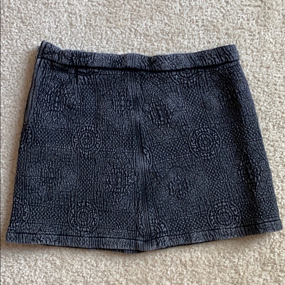 Roxy, black mini skirt